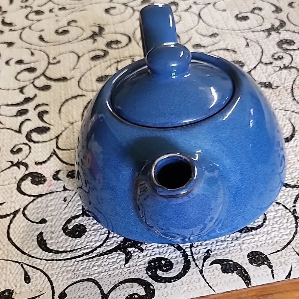 Pier 1 Stoneware Teapot and Cup Set